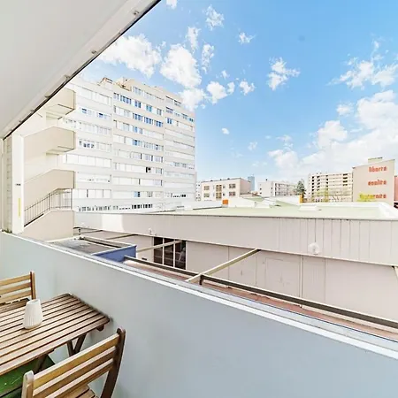 Appartamento Atypical With Balcony & Interior Stairs *