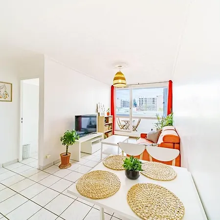Appartamento Atypical With Balcony & Interior Stairs *