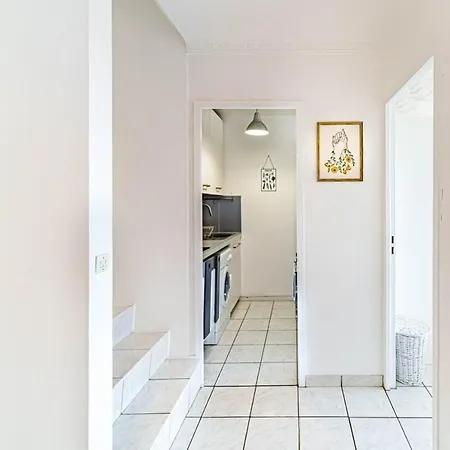Atypical With Balcony & Interior Stairs Apartment